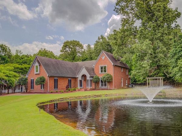 4041 HADLEY DR, Bartlett, TN 38133