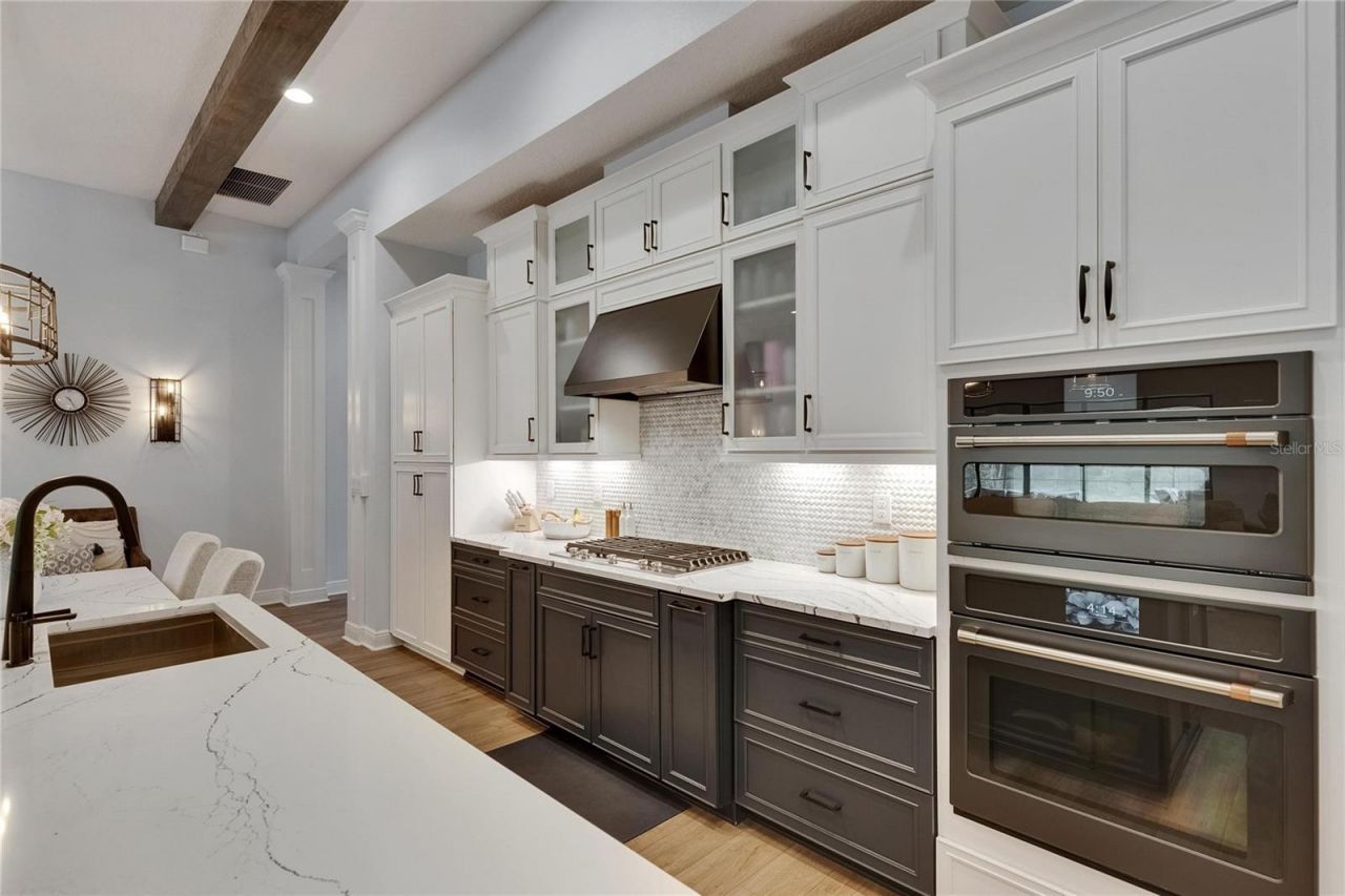 14421 Swiss Bridge Drive, Lithia, FL 33547 Photo