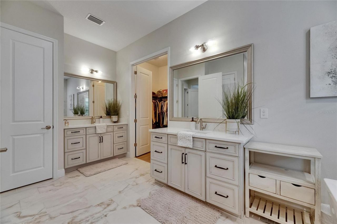 14421 Swiss Bridge Drive, Lithia, FL 33547 Photo