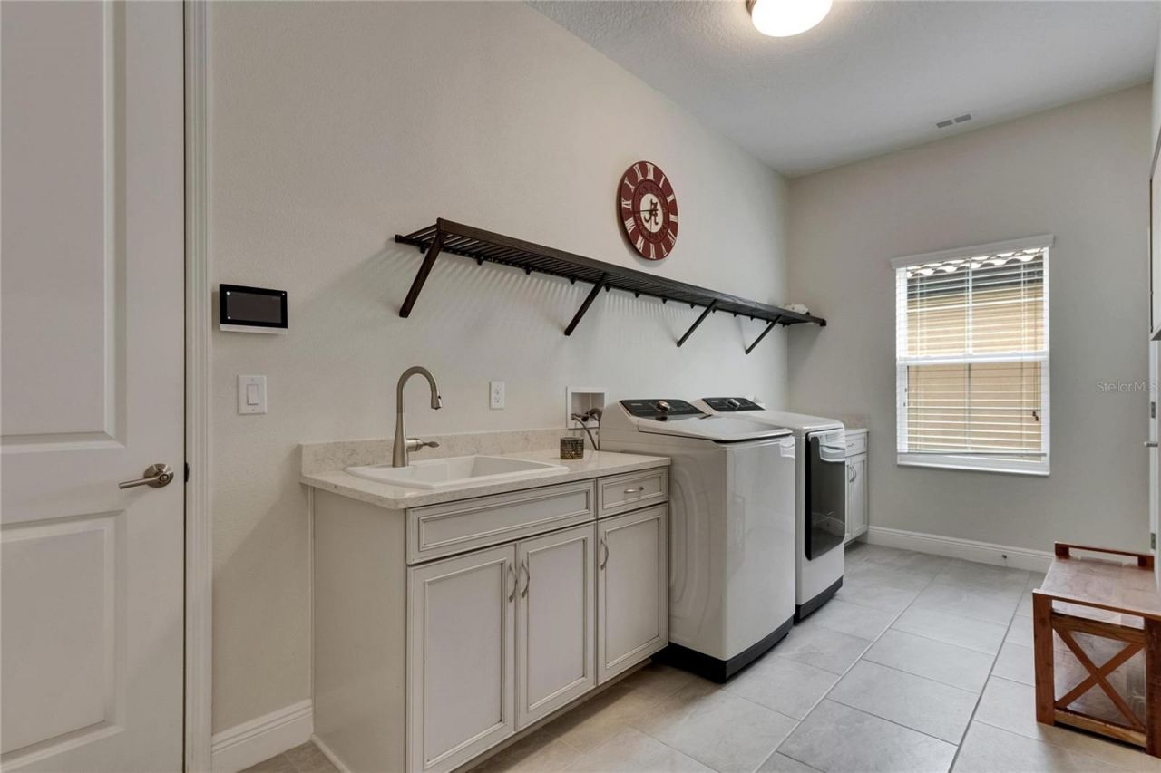 14421 Swiss Bridge Drive, Lithia, FL 33547 Photo