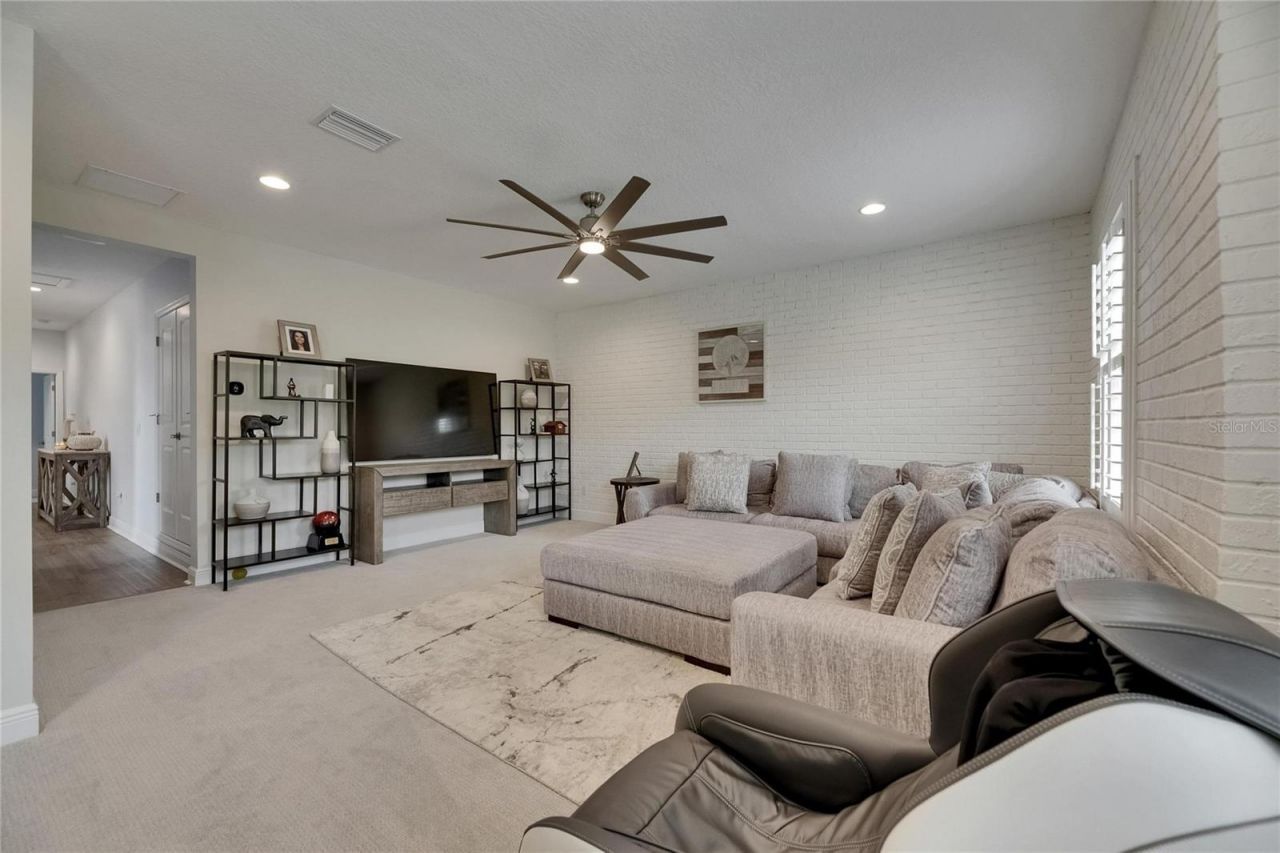 14421 Swiss Bridge Drive, Lithia, FL 33547 Photo