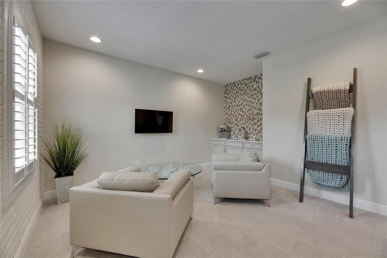 14421 Swiss Bridge Drive, Lithia, FL 33547 Photo