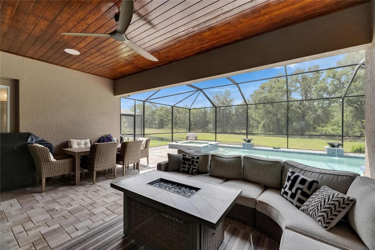 14421 Swiss Bridge Drive, Lithia, FL 33547 Photo