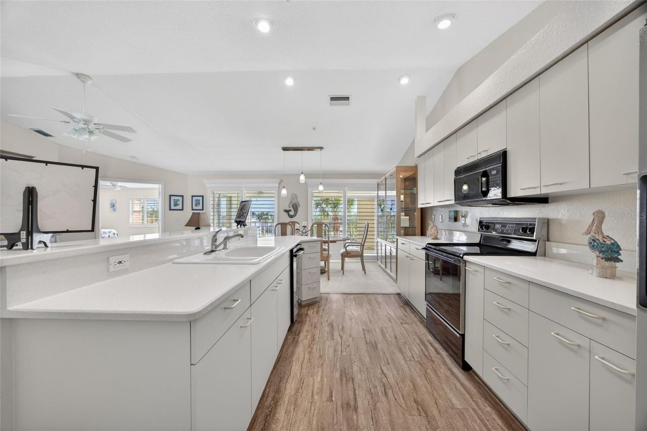 1326 Wesley Drive, Unit 132, Punta Gorda, FL 33950 Photo