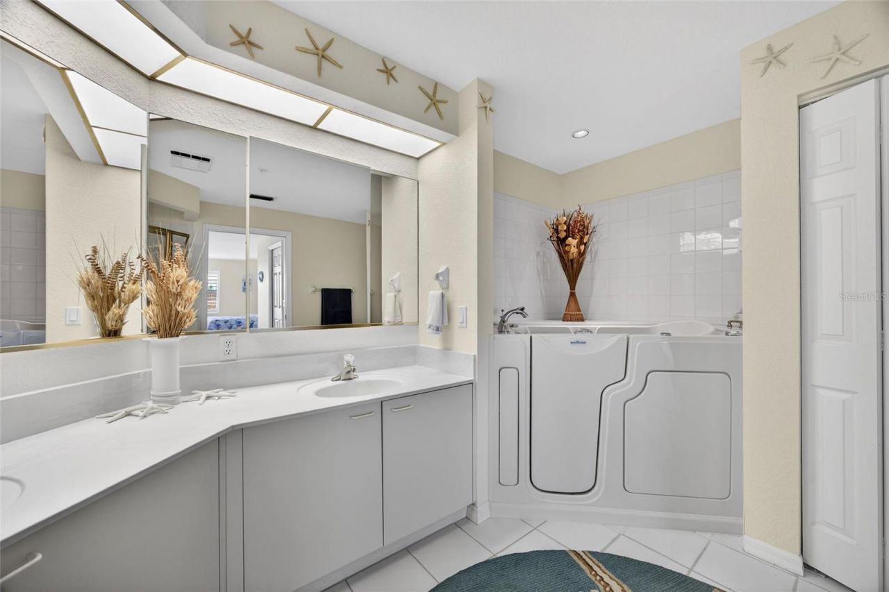 1326 Wesley Drive, Unit 132, Punta Gorda, FL 33950 Photo