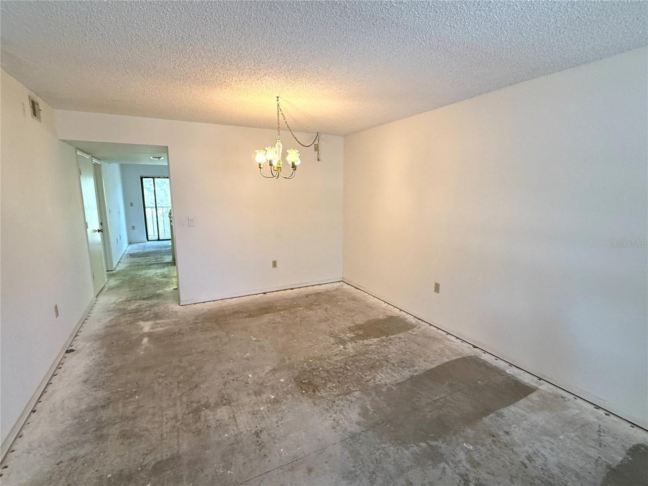 425 30th Avenue W, Unit C204, Bradenton, FL 34205 Photo