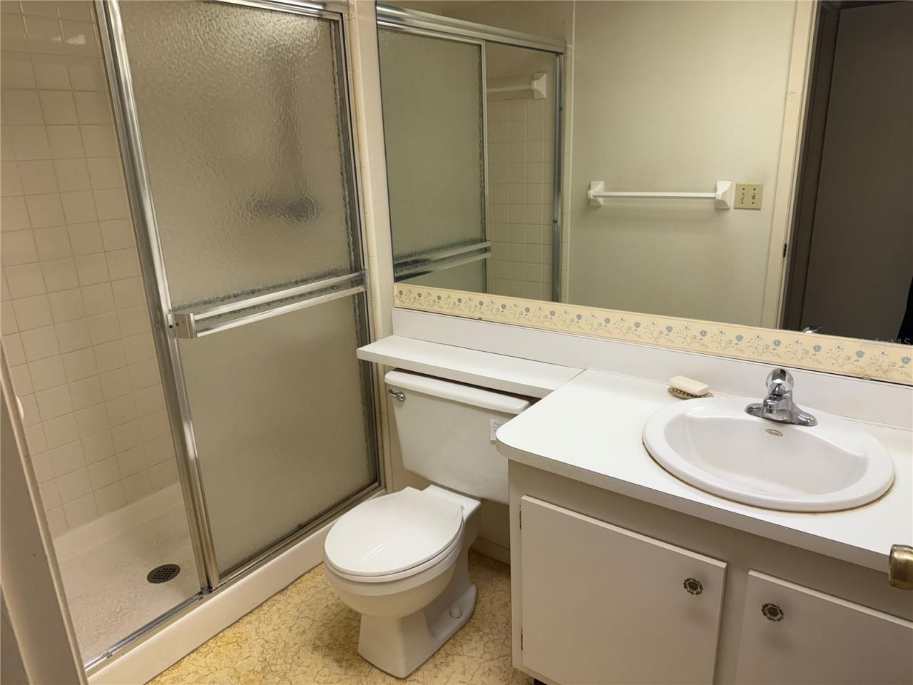 425 30th Avenue W, Unit C204, Bradenton, FL 34205 Photo