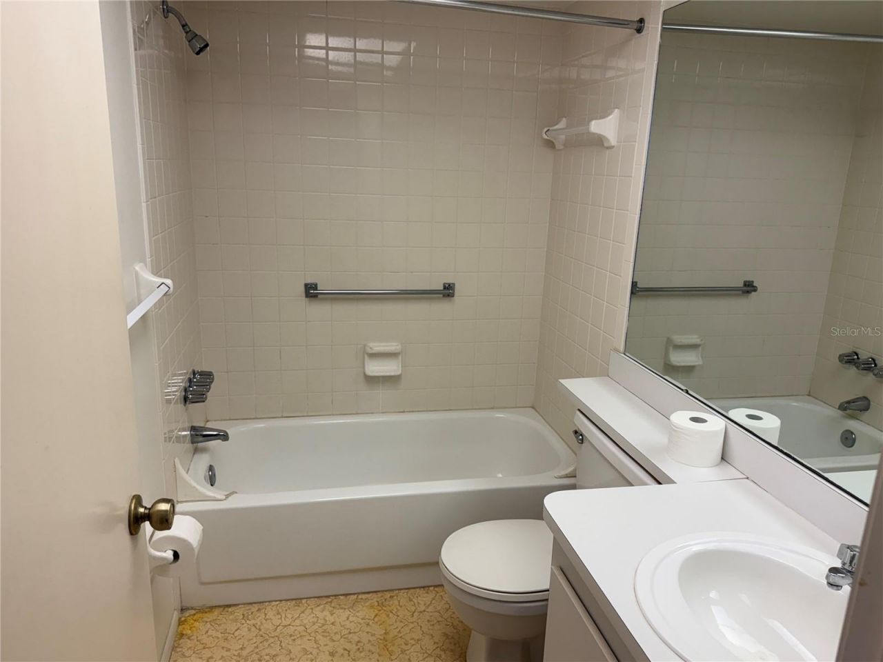 425 30th Avenue W, Unit C204, Bradenton, FL 34205 Photo