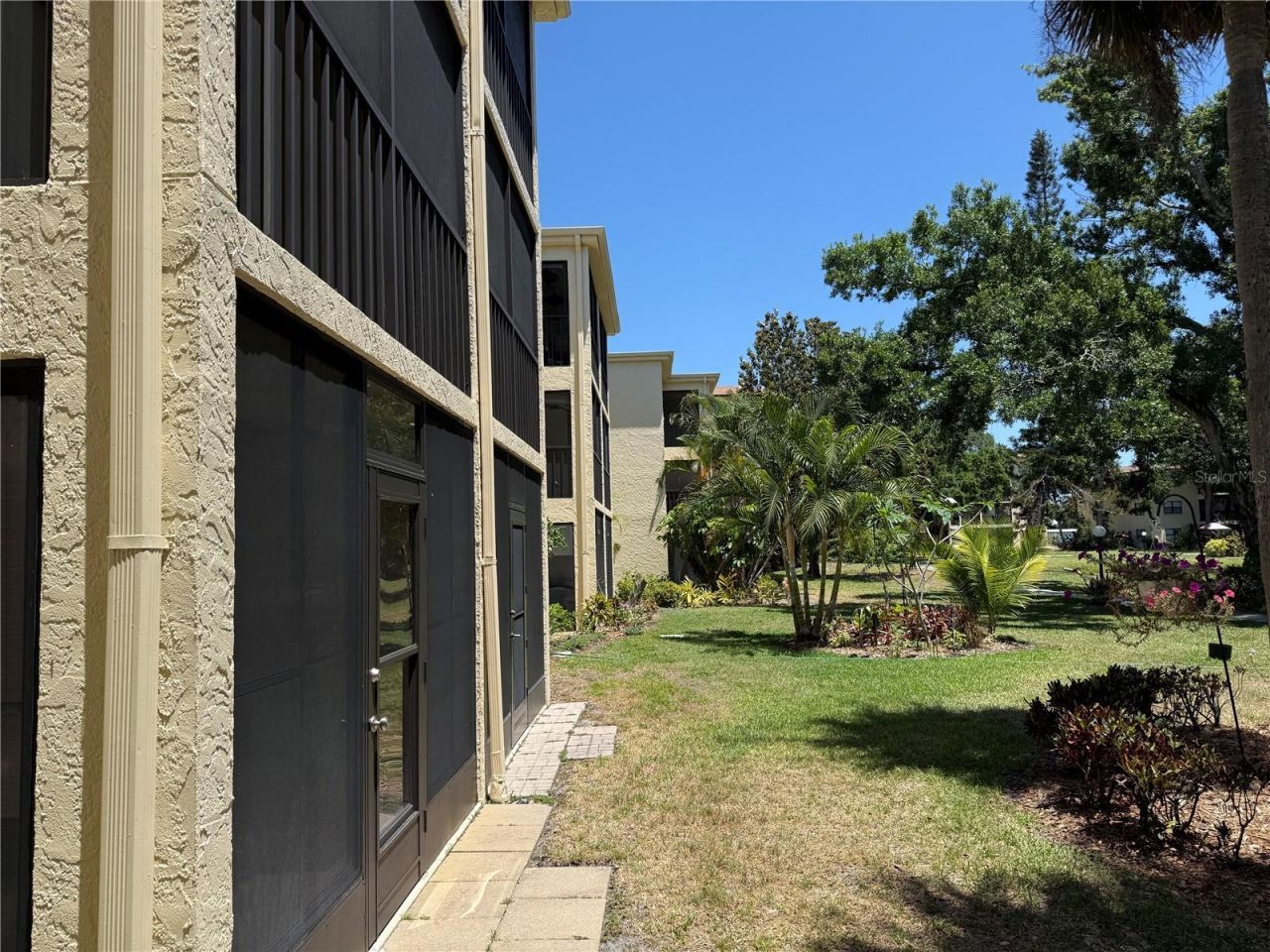 425 30th Avenue W, Unit C204, Bradenton, FL 34205 Photo