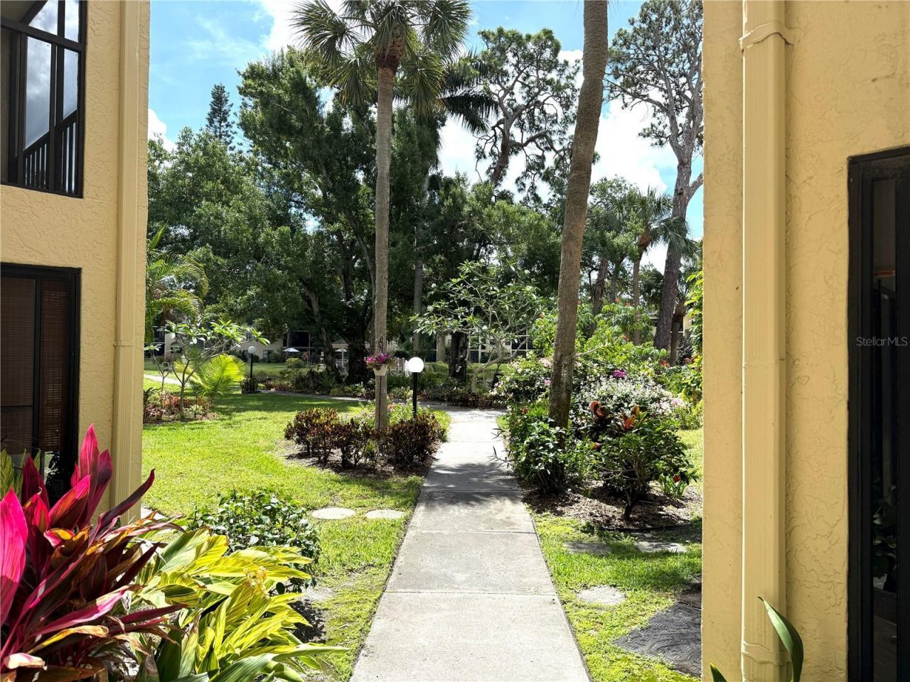 425 30th Avenue W, Unit C204, Bradenton, FL 34205 Photo