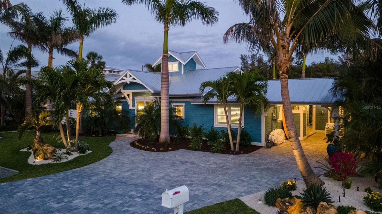 403 75th Street, Holmes Beach, FL 34217 Photo