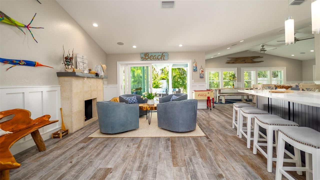 403 75th Street, Holmes Beach, FL 34217 Photo