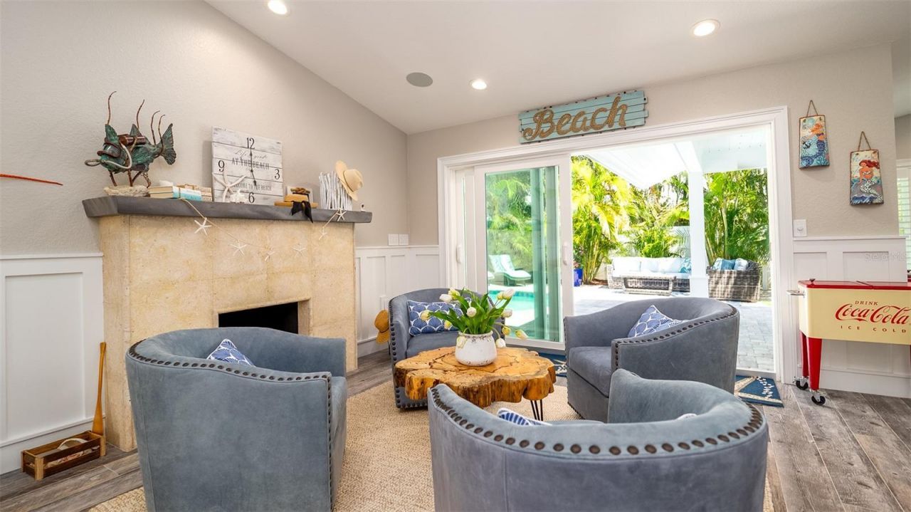 403 75th Street, Holmes Beach, FL 34217 Photo