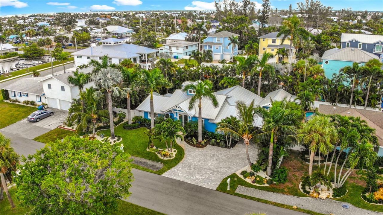 403 75th Street, Holmes Beach, FL 34217 Photo