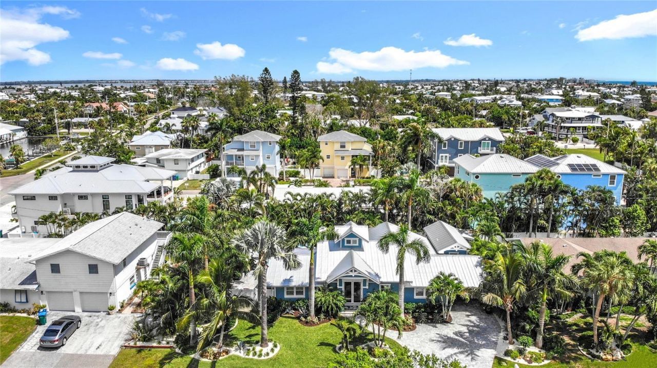 403 75th Street, Holmes Beach, FL 34217 Photo