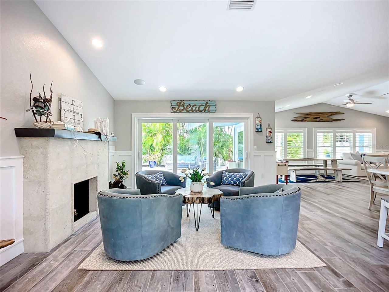 403 75th Street, Holmes Beach, FL 34217 Photo