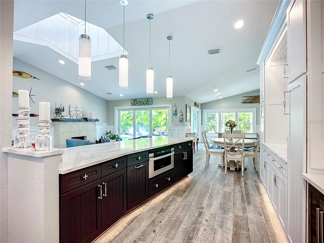 403 75th Street, Holmes Beach, FL 34217 Photo