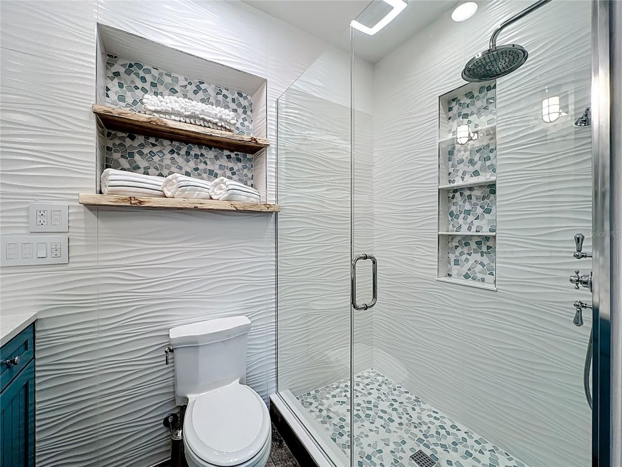 403 75th Street, Holmes Beach, FL 34217 Photo