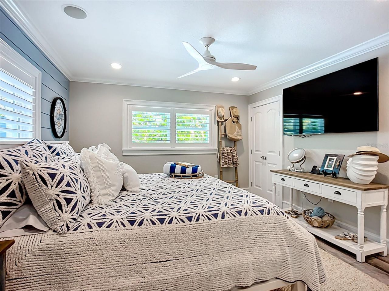 403 75th Street, Holmes Beach, FL 34217 Photo