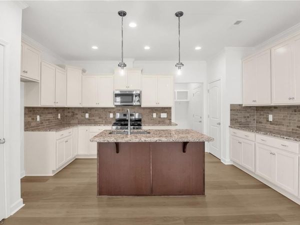3607 Townland Circle, Clemmons, NC 27012