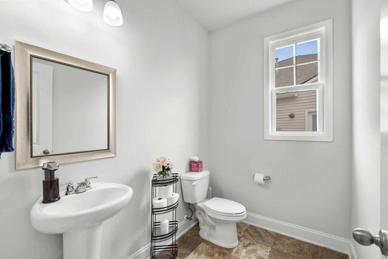 4246 Livorn Loop Photo 10