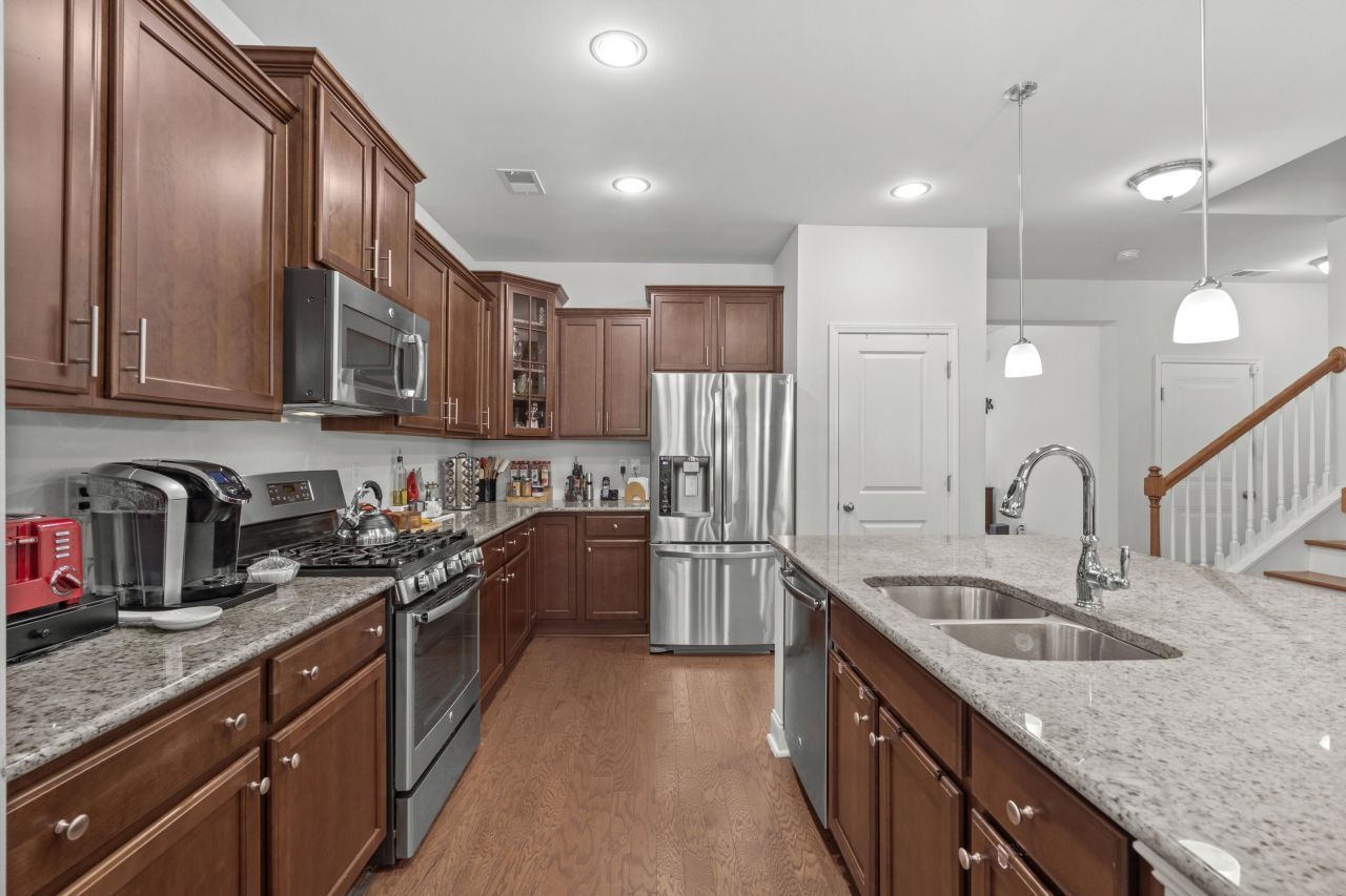 4246 Livorn Loop Photo 17