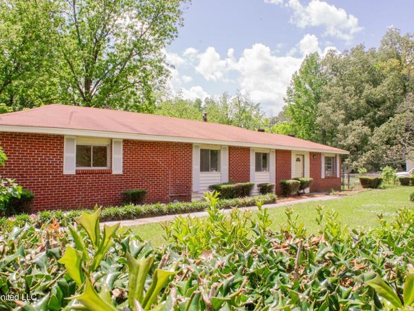 1119 St Augustine Drive, Pearl, MS 39208