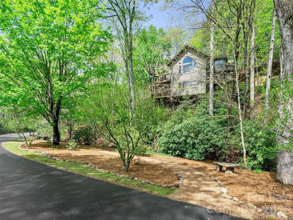 86 Laurel Drive, Burnsville, NC 28714