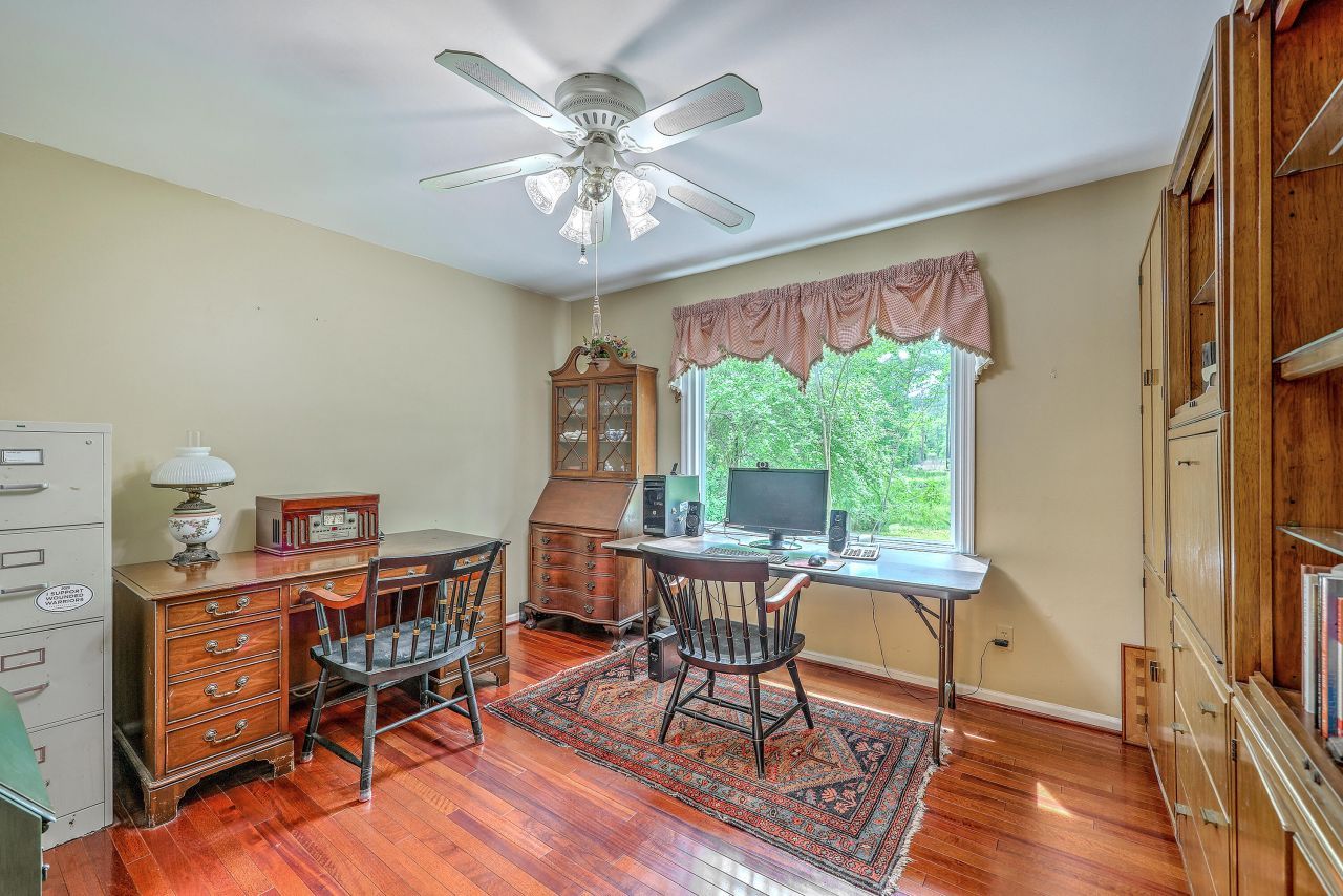 4942 Storage Road Photo 16