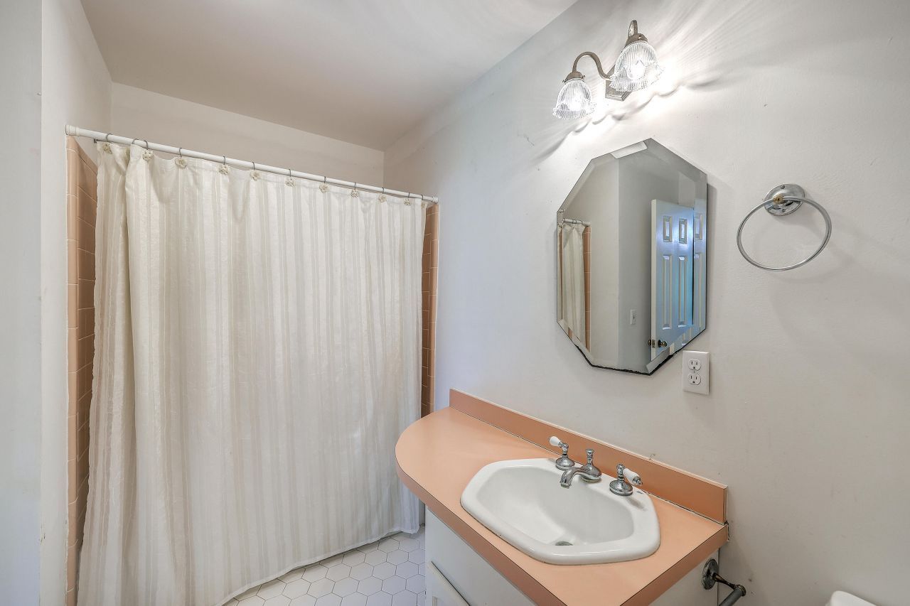 4942 Storage Road Photo 17