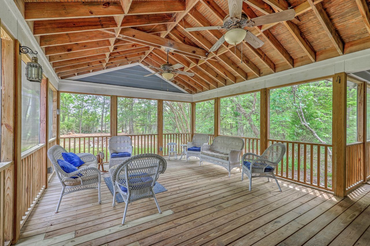 4942 Storage Road Photo 22