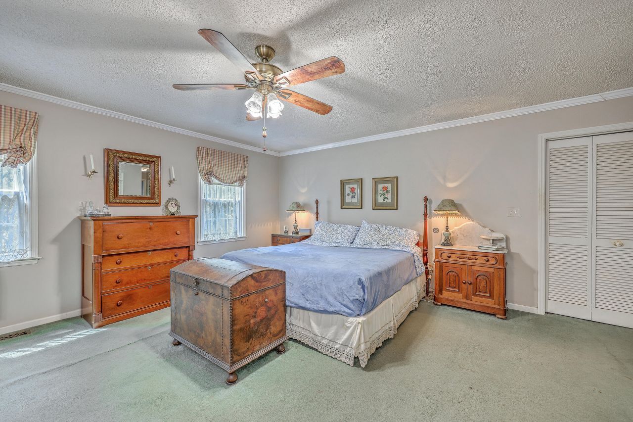 4942 Storage Road Photo 9