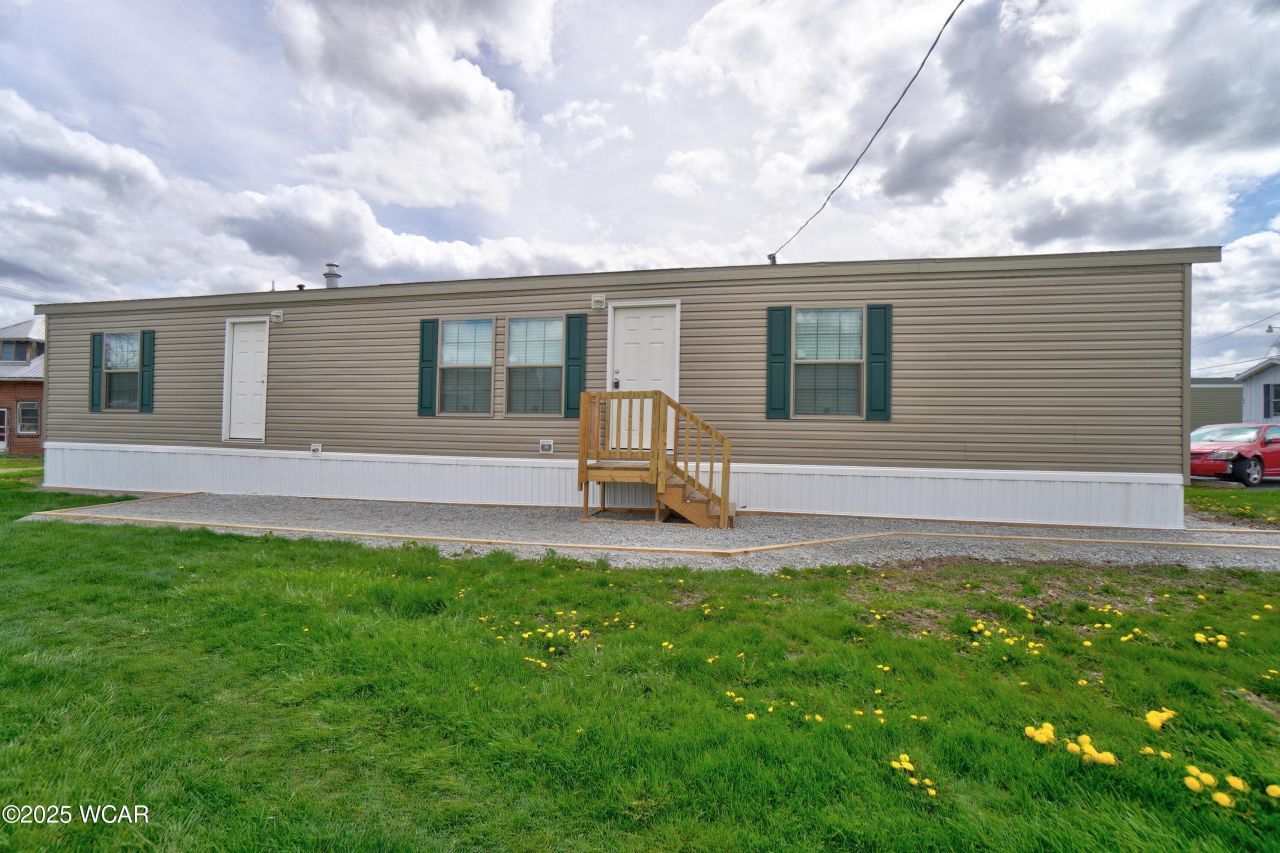 723 Lima Street, Kenton, OH 43326 Main Photo