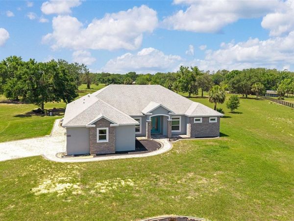 5489 NANTAHALA LANE, LADY LAKE, FL 32159