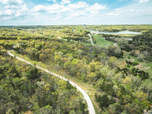 1601 Hawkwood Trail, De Soto, MO 63020