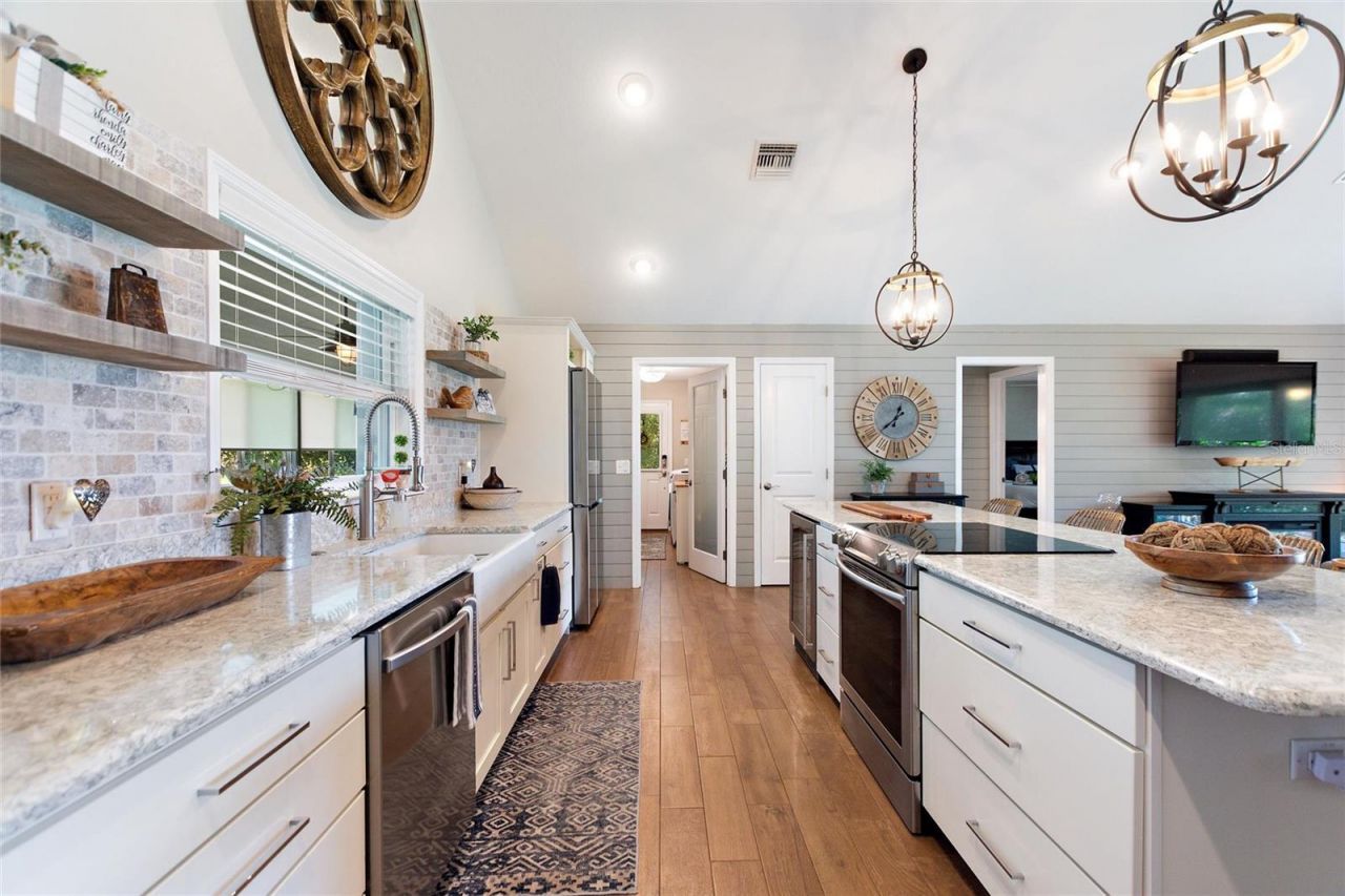 1395 S Lake Reedy Boulevard, Frostproof, FL 33843 Photo