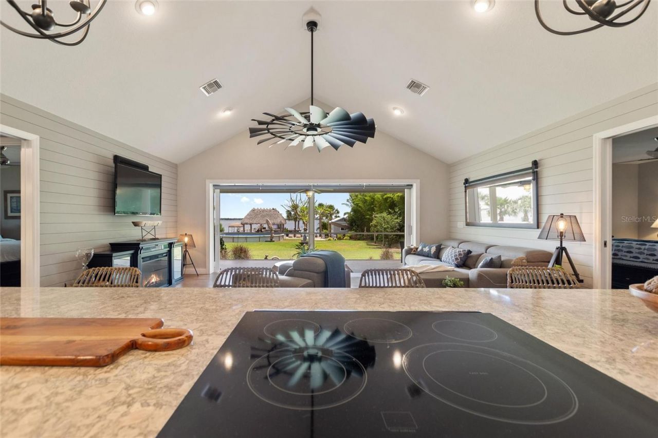 1395 S Lake Reedy Boulevard, Frostproof, FL 33843 Photo