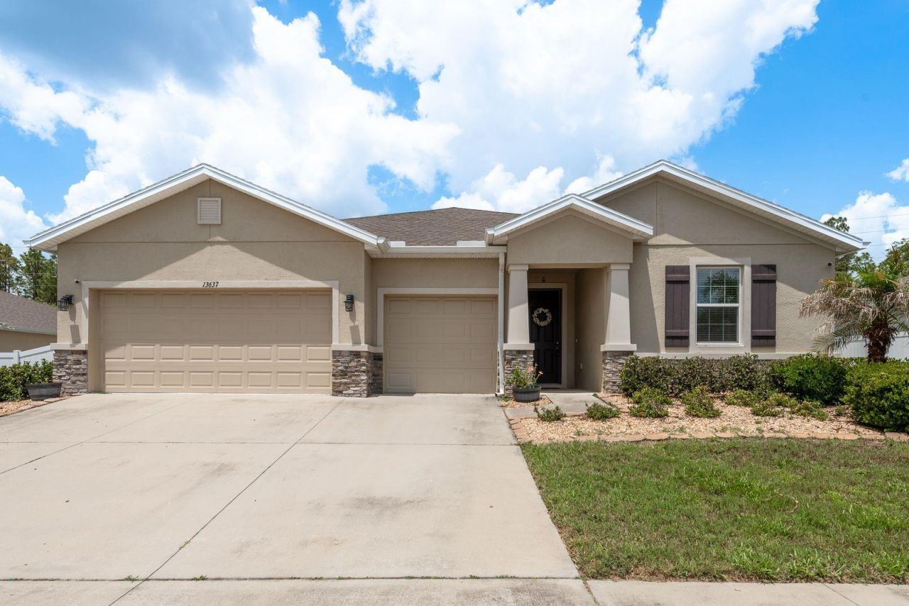 13637 Blythewood Drive, Spring Hill, FL 34609 Main Photo