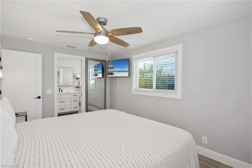 210 Dakota Ave, Fort Myers Beach, FL 33931 Photo