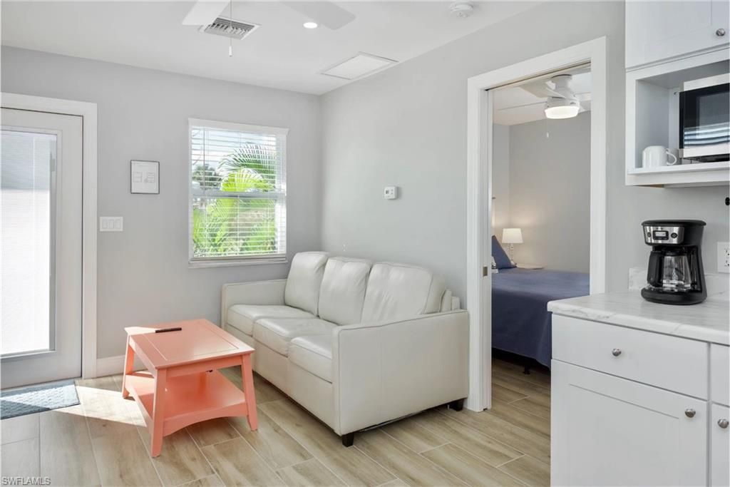210 Dakota Ave, Fort Myers Beach, FL 33931 Photo