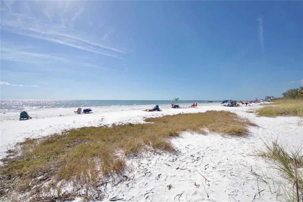210 Dakota Ave, Fort Myers Beach, FL 33931 Photo