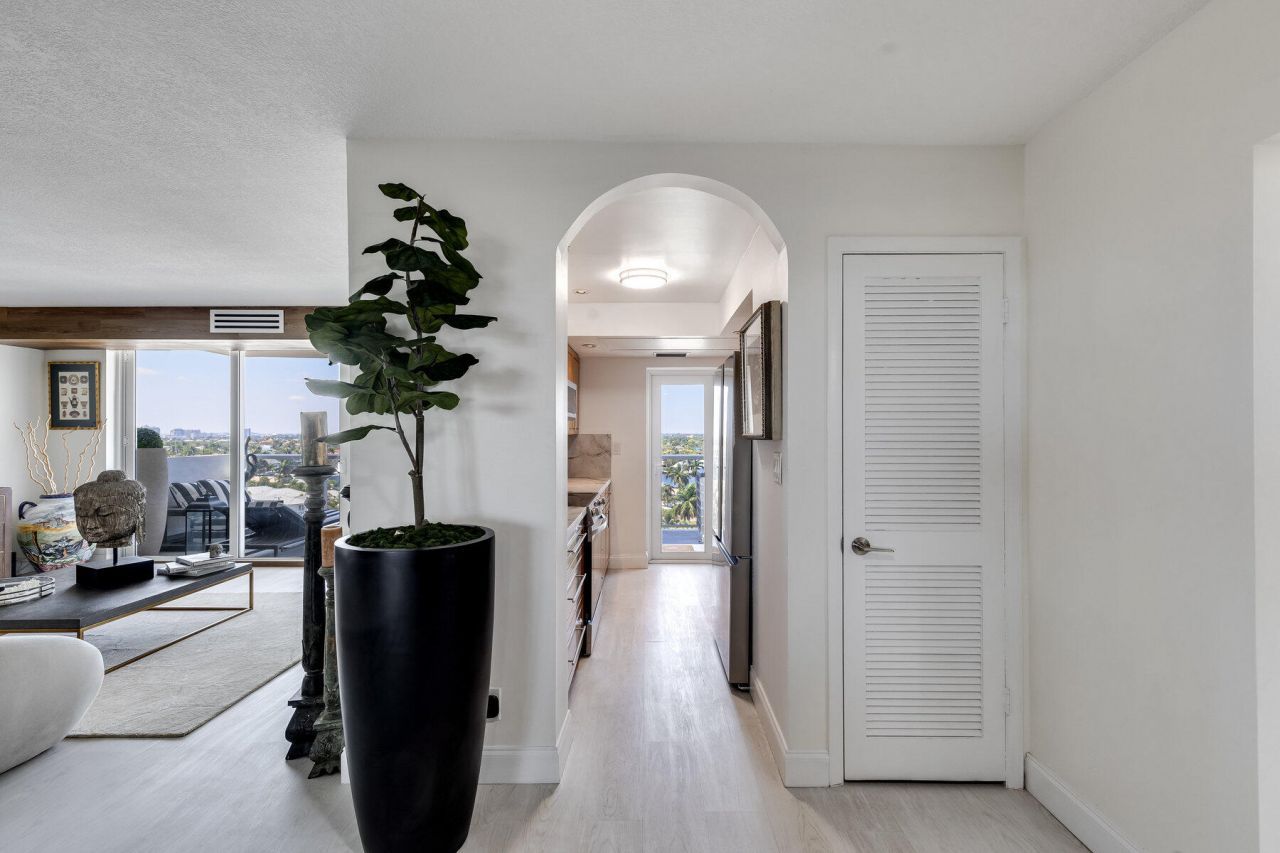 2701 N Ocean Boulevard, Unit 9e, Fort Lauderdale, FL 33308 Photo