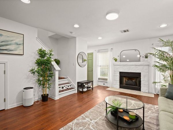 6900 E Riverside DR, Unit 17, Austin, TX 78741