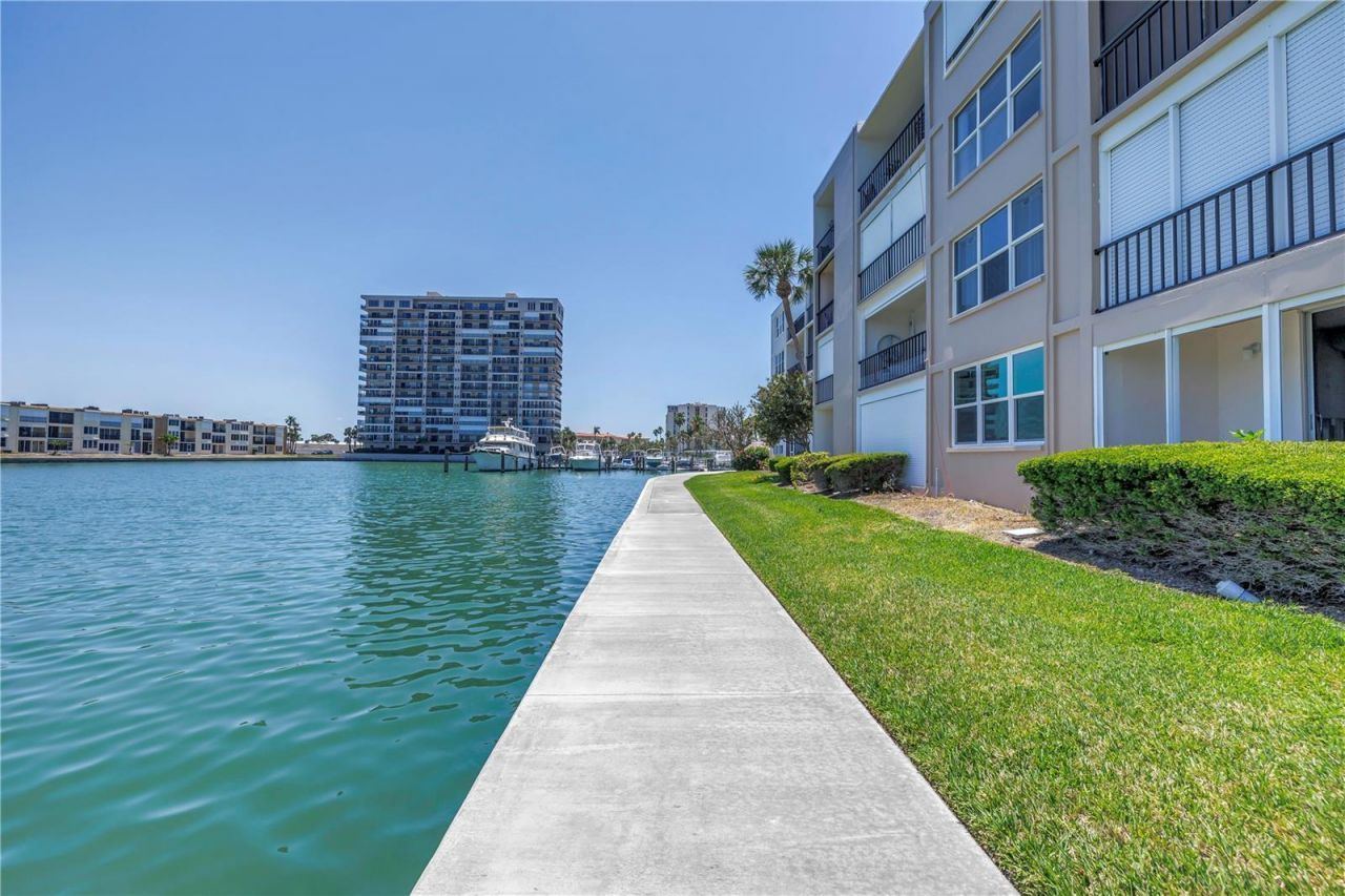 7625 Sun Island Drive S, Unit 106, South Pasadena, FL 33707 Photo