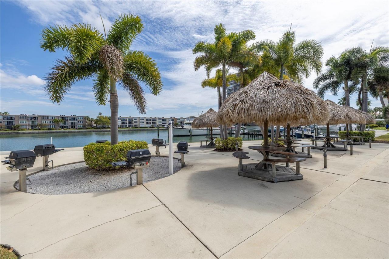 7625 Sun Island Drive S, Unit 106, South Pasadena, FL 33707 Photo
