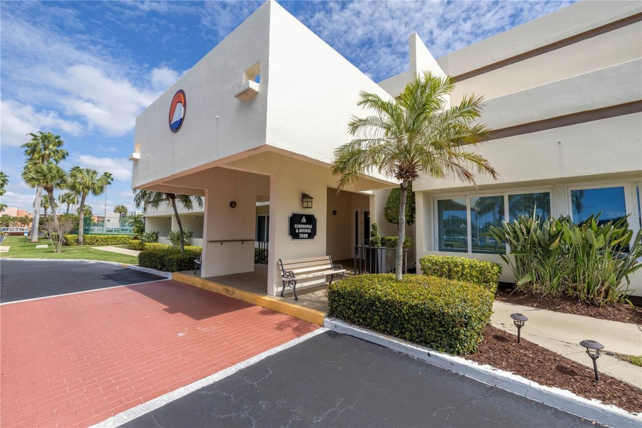 7625 Sun Island Drive S, Unit 106, South Pasadena, FL 33707 Photo