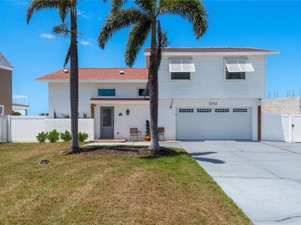 2202 DONATO DRIVE, BELLEAIR BEACH, FL 33786
