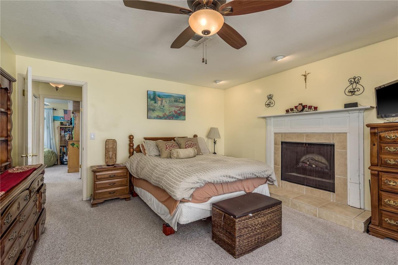 2202 Donato Drive, Belleair Beach, FL 33786 Photo