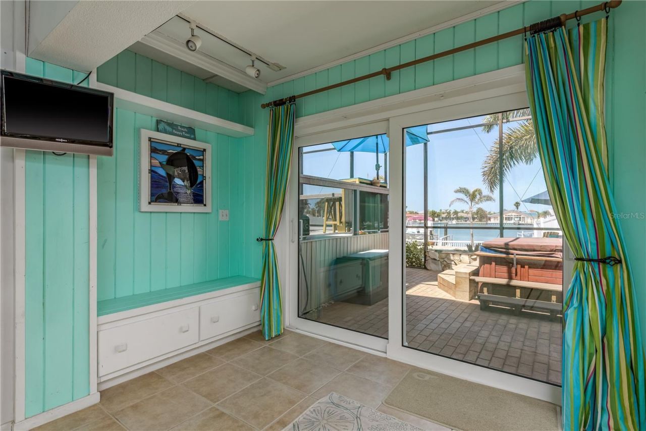 2202 Donato Drive, Belleair Beach, FL 33786 Photo