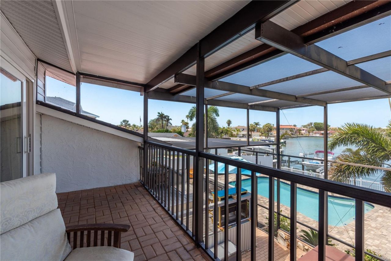 2202 Donato Drive, Belleair Beach, FL 33786 Photo